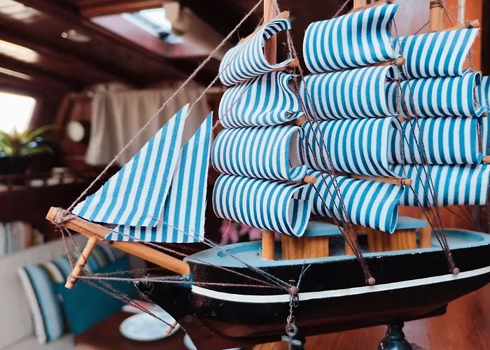 Botel 1983 Las Palmas de Gran Canaria