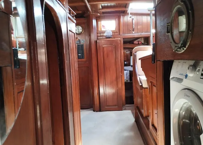 1983 * Las Palmas de Gran Canaria